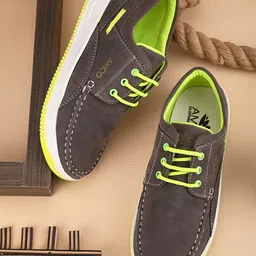 AMICO Men Lightweight Comfort Insole Contrast Sole Boat Shoes-image-10