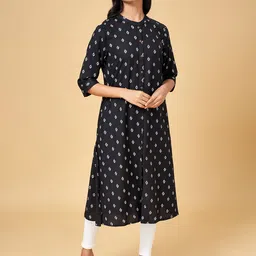 YU by Pantaloons Women Black & White Geometric Printed A-Line Kurta-image-95