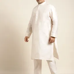 SOJANYA PLUS Men Plus Size Off White Kurta with Churidar & Nehru Jacket image 4