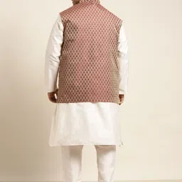 SOJANYA PLUS Men Plus Size Off White Kurta with Churidar & Nehru Jacket image 5