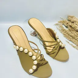 Insolito22 Embellished Kitten Heel Pumps-picture-24