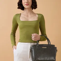 Caprese Structured Satchel-14