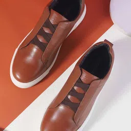 Mochi Men Textured Sneakers-image-80