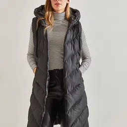 BIANCO LUCCI Hooded Sleeveless Longline Puffer Jacket-82