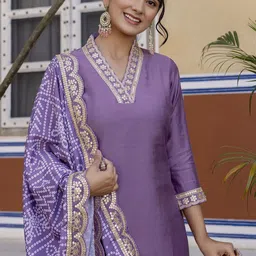 Navlik Women Embroidered Regular Sequinned Kurta with Trousers & With Dupatta image 4