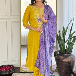 Lilots Floral Embroidered Thread Work Kurta With Trousers & Dupatta-18