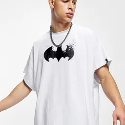 Bewakoof Men Batman Graphic Printed Round Neck Cotton Oversized T-shirt-image-33