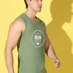 WOOSTRO 2-Pcs Printed Combed Cotton Innerwear Vests VWS26(RUN RUST)(RUN LGTGREEN) image 4