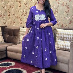 DIVASTRI Bandhani Printed Thread Work Pleated A-Line Kurta with Trousers-35