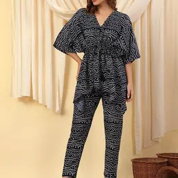 House of Kaftan Printed V-Neck Tunic With Trousers Co-Ords-picture-49