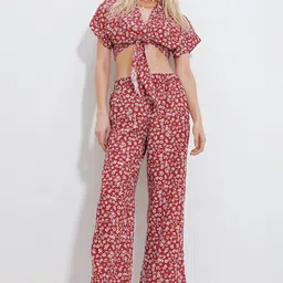 Trend Alacati stili Floral Printed V-Neck Crop Top With Trousers-image-70