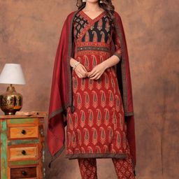 LP LABEL PEHNAVA Women Paisley Printed Cotton Kurta with Trousers & Dupatta-image-77