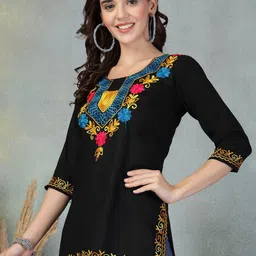 Clora Creation Embroidered Tunic image 4
