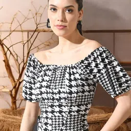 ZEUGEN Women Checked Off-Shoulder Bardot Top-picture-15