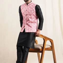 Anouk Geometric Printed Nehru Jacket image 2
