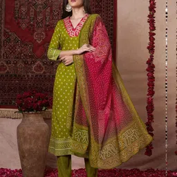 Anni Designer Bandhani Printed V-Neck Straight Kurta With Trouser And Dupatta-image-21