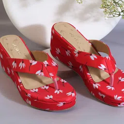 Metro Printed Wedge Pumps-47