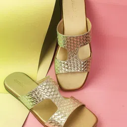 DressBerry Women Embellished Open Toe Casual Flats-55