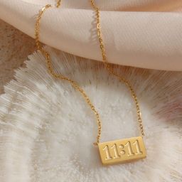Jewels Galaxy Brass Gold-Plated Necklace-13