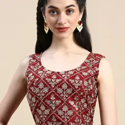 De Moza Floral Embroidered Crop Top-picture-16