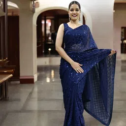 DIVASTRI Embellished Sequinned Saree WIth Blouse Piece-10