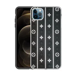 CASE CREATION Geometric Printed iPhone 11 Back Case Mobile Accessories-42