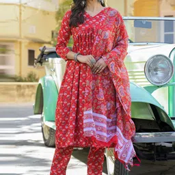 DIVASTRI Women Floral Printed Regular Kurta with Trousers & With Dupatta-picture-0