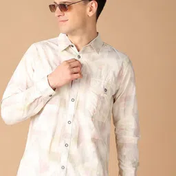 V-Mart Men Classic Spread Collar Abstract Printed Cotton Slim Fit Casual Shirt-image-51
