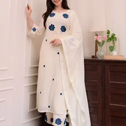 AG TEXTILE Women Thread Work Chanderi Cotton Kurta with Palazzos & Dupatta-picture-0