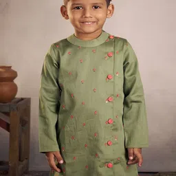 Vivedkids Boys Floral Embroidered Regular Thread Work Kurta with Trousers-4