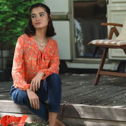 DressBerry Women Tranquil Peach Floral Vacay Attire-image-15