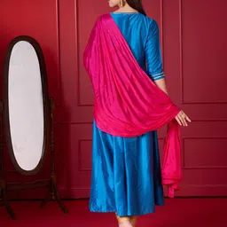 Dupatta Bazaar Embroidered Dupatta with Thread Work image 5