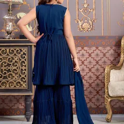 Aarika Girls Embroidered Regular Kurta with Sharara & With Dupatta image 2
