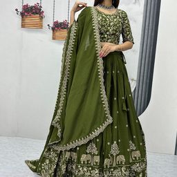 Piludi Embroidered Sequinned Semi-Stitched Lehenga & Unstitched Blouse With Dupatta-picture-2