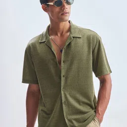 HIGHLANDER Textured Cuban Collar Relaxed Fit Casual Shirt-picture-34