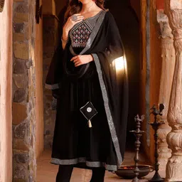 Meeranshi Floral Embroidered Sequin Mirror Work Kurta with Trouser & Dupatta-picture-8