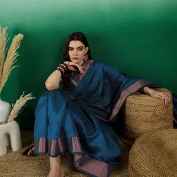 Sangria Polka Dot Zari Woven Tassel Detail Saree With Blouse-picture-49