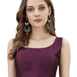 Tikhi Imli Square Neck Sleeveless Saree Blouse-picture-10