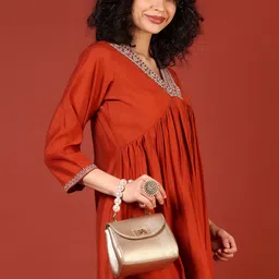 V-Mart Cotton V-Neck Empire Kurta-image-15