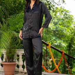 HOUSE OF JAMOTI Embroidered Shirt & Trouser-picture-44