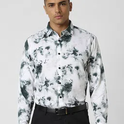 V Dot Men Spread Collar Dyed Cotton Slim Fit Formal Shirt-image-75