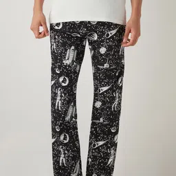 Bewakoof Men All Over Printed Lounge Pants-image-96