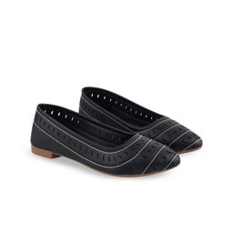 Shoetopia Girls Textured Ballerinas Flats-34