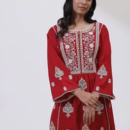 Lakshita Women Embroidered Tunic-picture-24