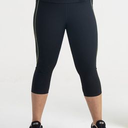 Hunnit Yin Yang Women Outdoor Three-Fourth Length Skinny-Fit Tights-picture-39