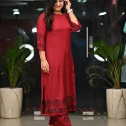 DIVASTRI Women Printed Regular Kurta with Palazzos-image-27