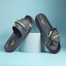 Woodland Men Printed Sliders-picture-32