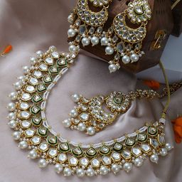 House of Pataudi Gold-Plated Kundan Studded & Beaded Jewellery Set-18