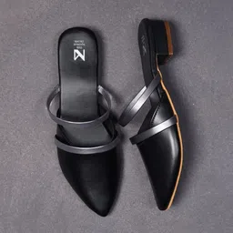 THE MADRAS TRUNK Women Solid Block Mules-10