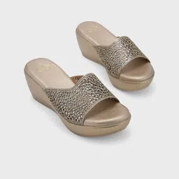 Sole To Soul Platform Sandals with Laser Cuts-picture-27